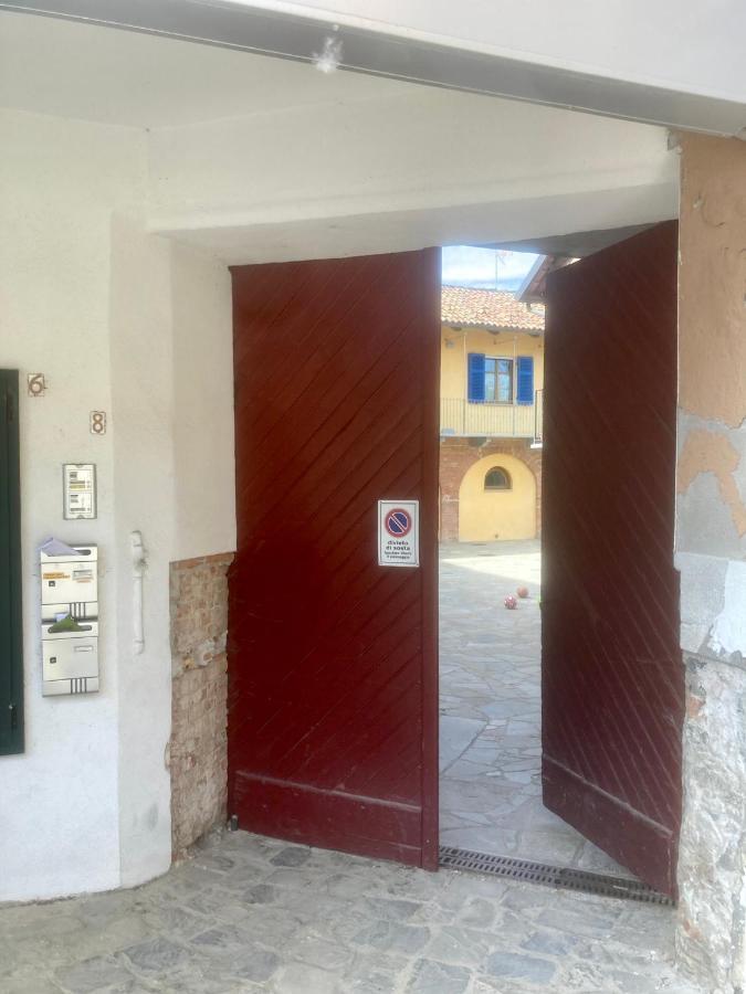Da Emi - La Casetta In Piazza 몬포르테달바 외부 사진